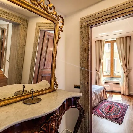 Spagna/trevi - Elegant And Refined شقة