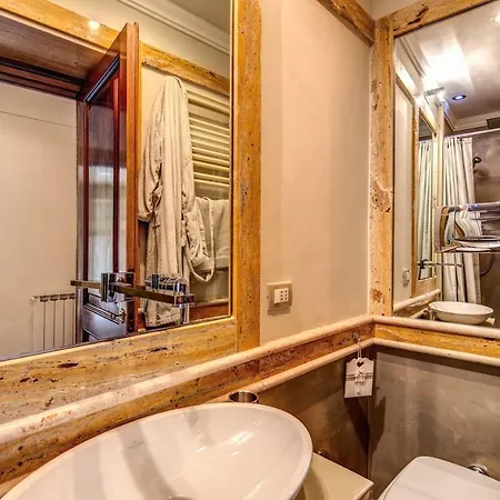 Spagna/trevi - Elegant And Refined شقة