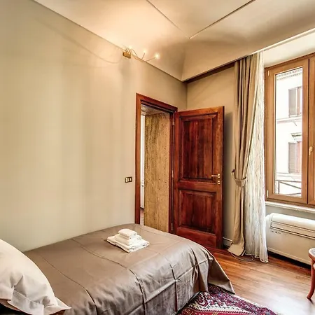 Spagna/trevi - Elegant And Refined