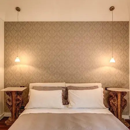 Spagna/trevi - Elegant And Refined