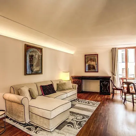 Spagna/trevi - Elegant And Refined شقة روما